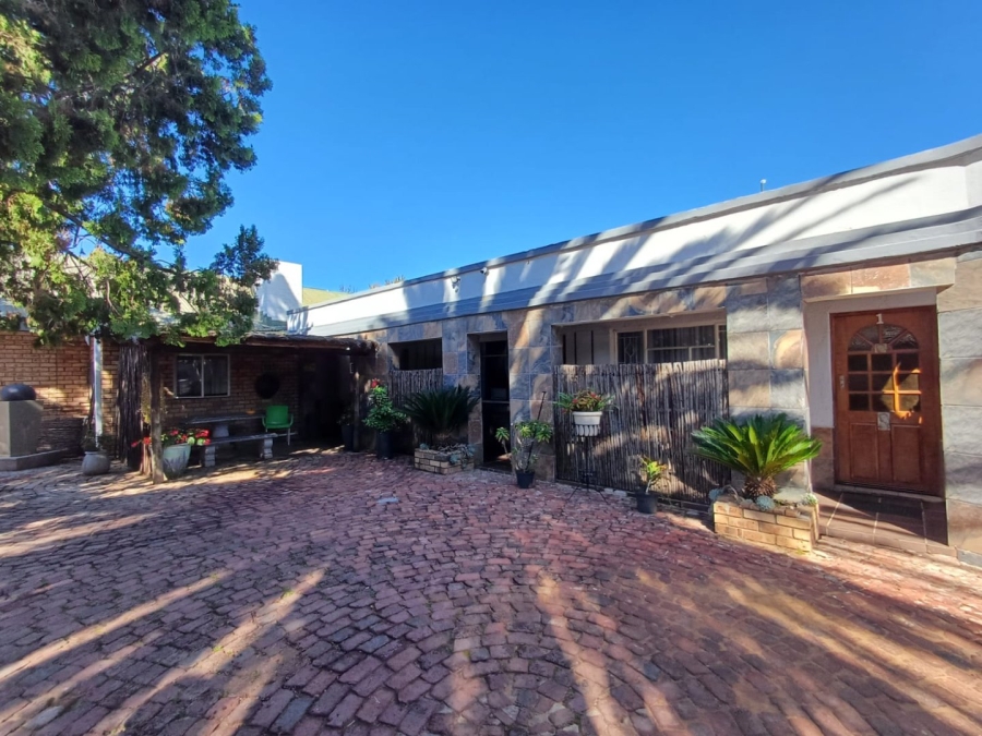  Bedroom Property for Sale in Wilkoppies North West